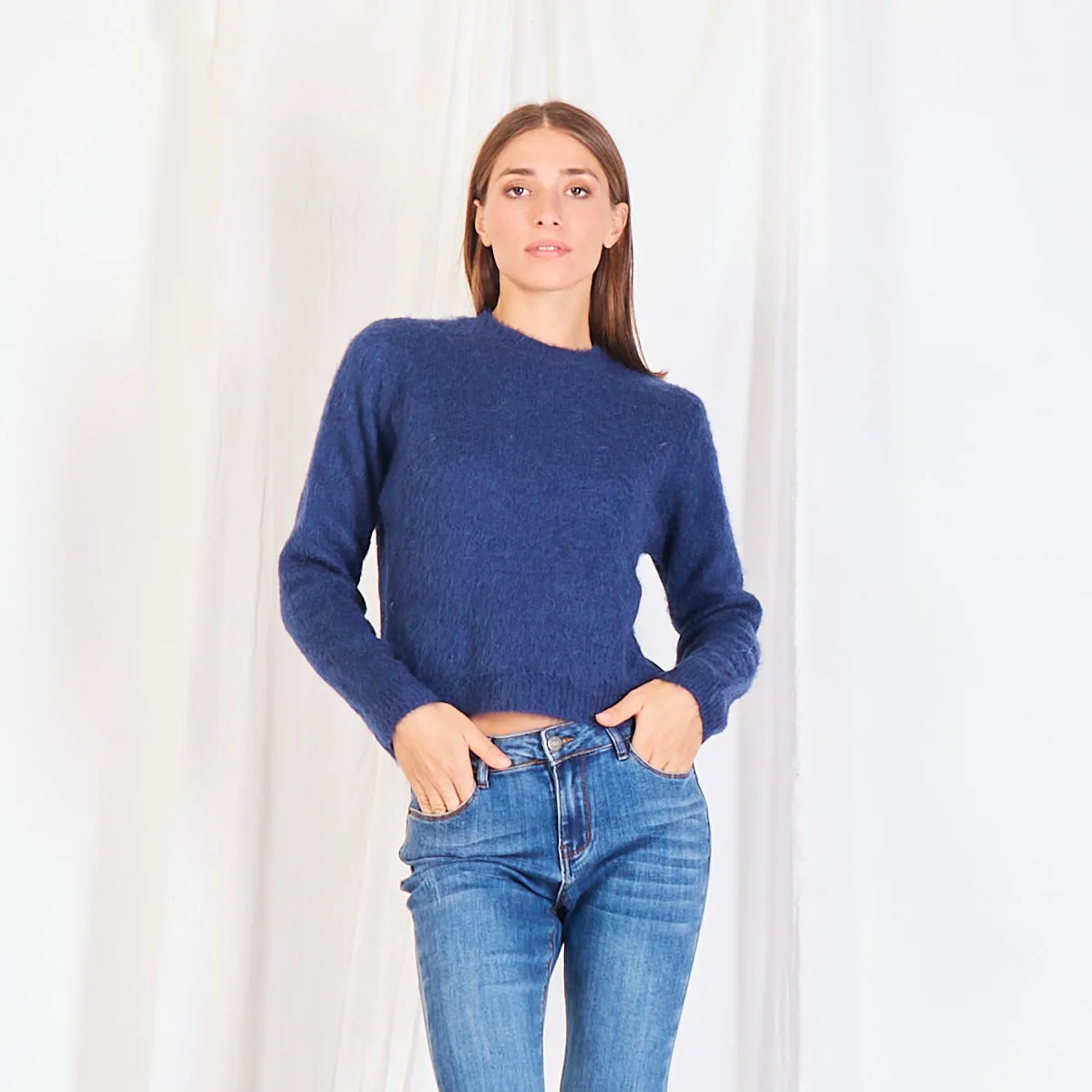 Wholesale chunky mohair-knit cropped sweater